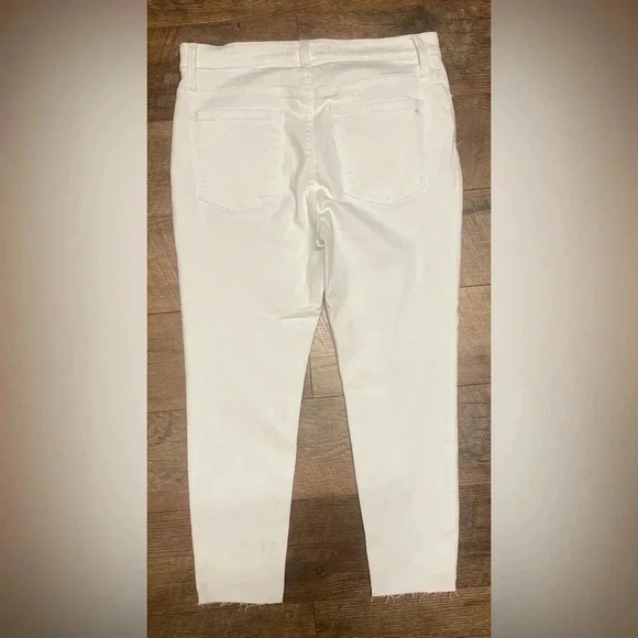 Madewell NWOT White Lightly Distressed High Rise Cropped Skinny Jeans Size 32P - Picture 7 of 8